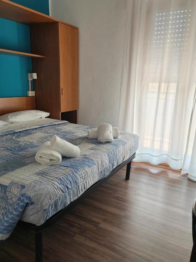 Hotel Luisa ブレンゾーネ エクステリア 写真